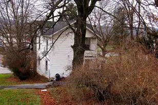 302 S Carlisle St, New Bloomfield, PA 17068 - Photo 4