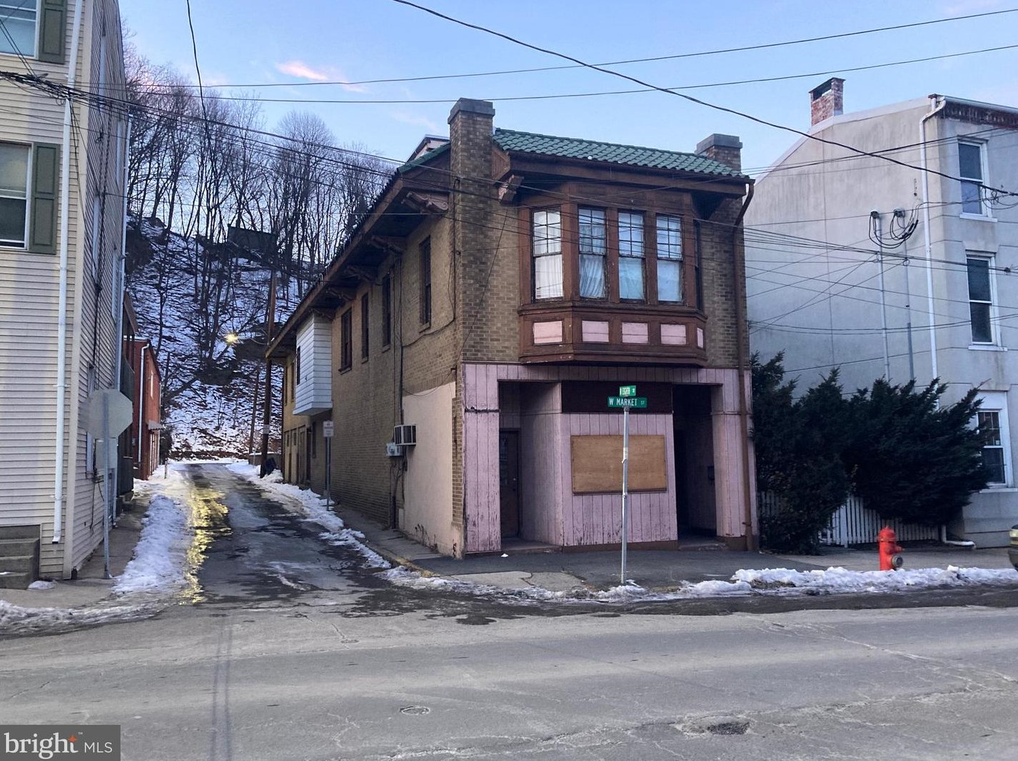 728 W Market St, Primrose, PA 17901