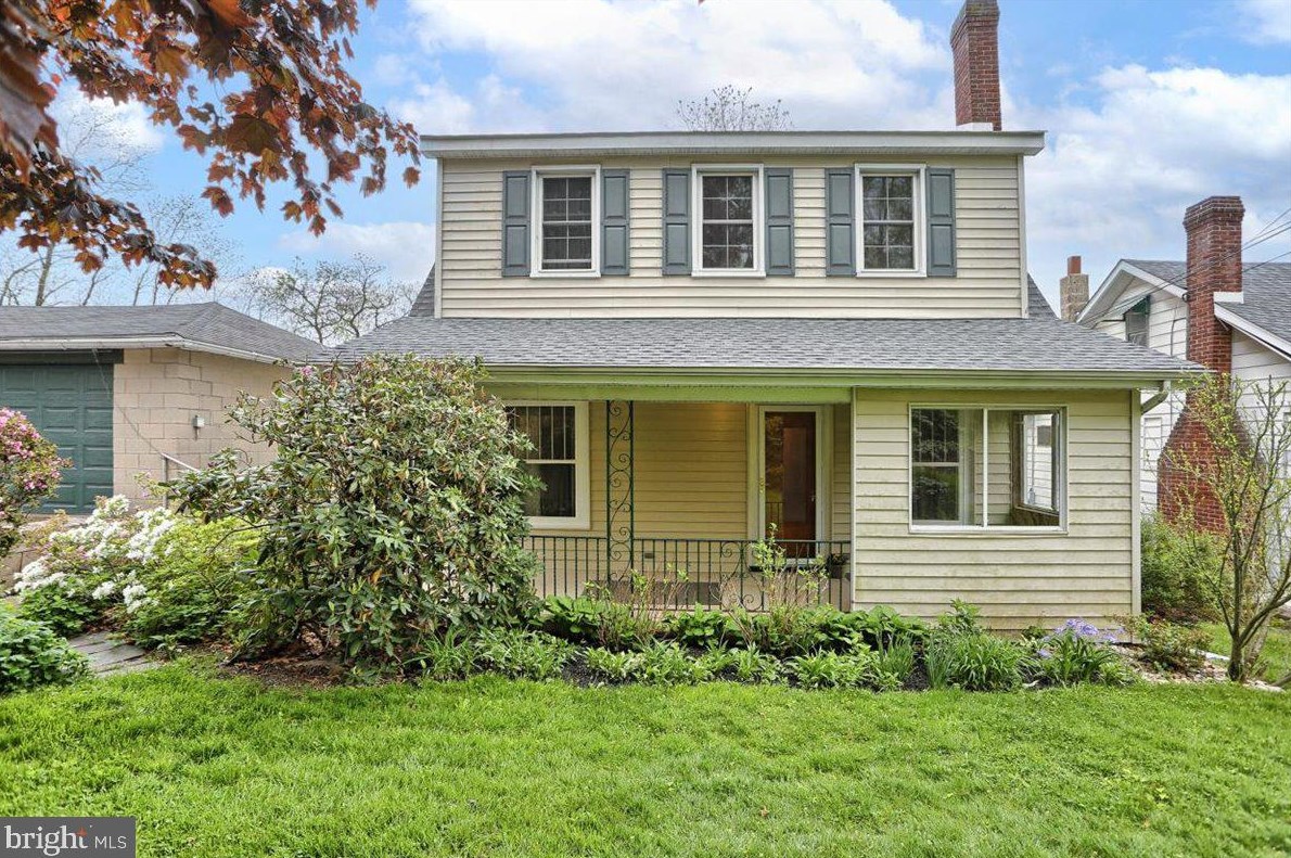 38 State Rd, Barnesville, PA 18214