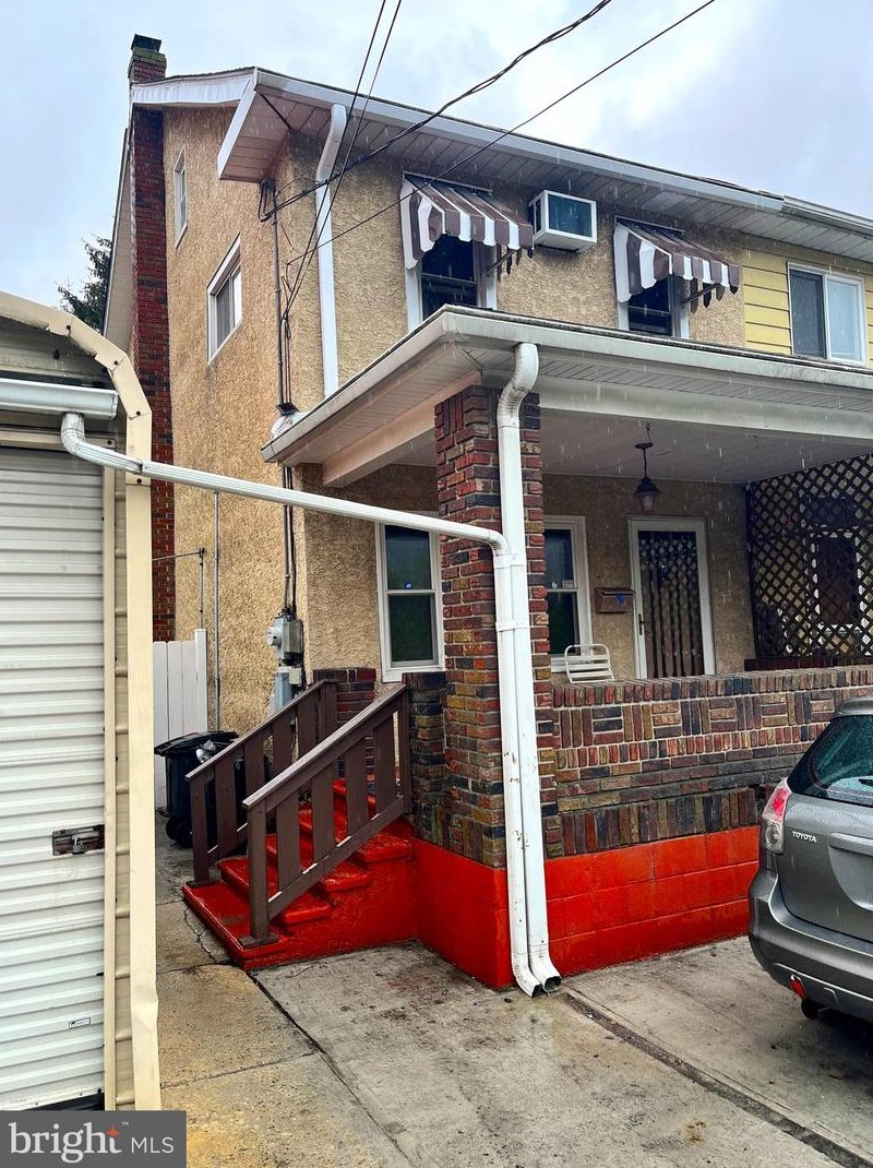 270 E Water St, Coaldale, PA 18218