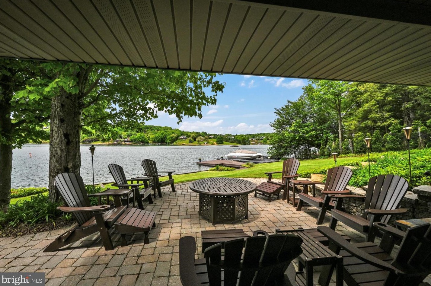 2620 Wynonah Dr, Brommerstown PA  exterior