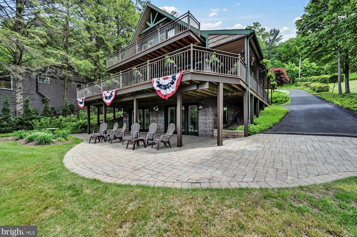 2620 Wynonah Dr, Brommerstown PA  exterior