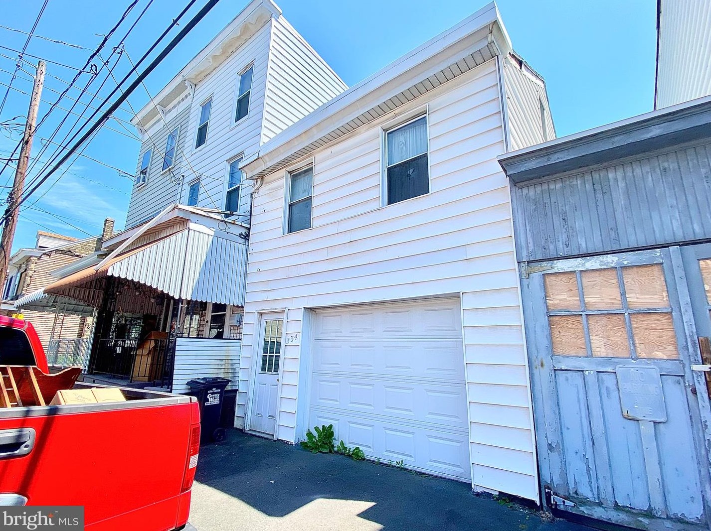 334 E Pine St, Glendon, PA 17948
