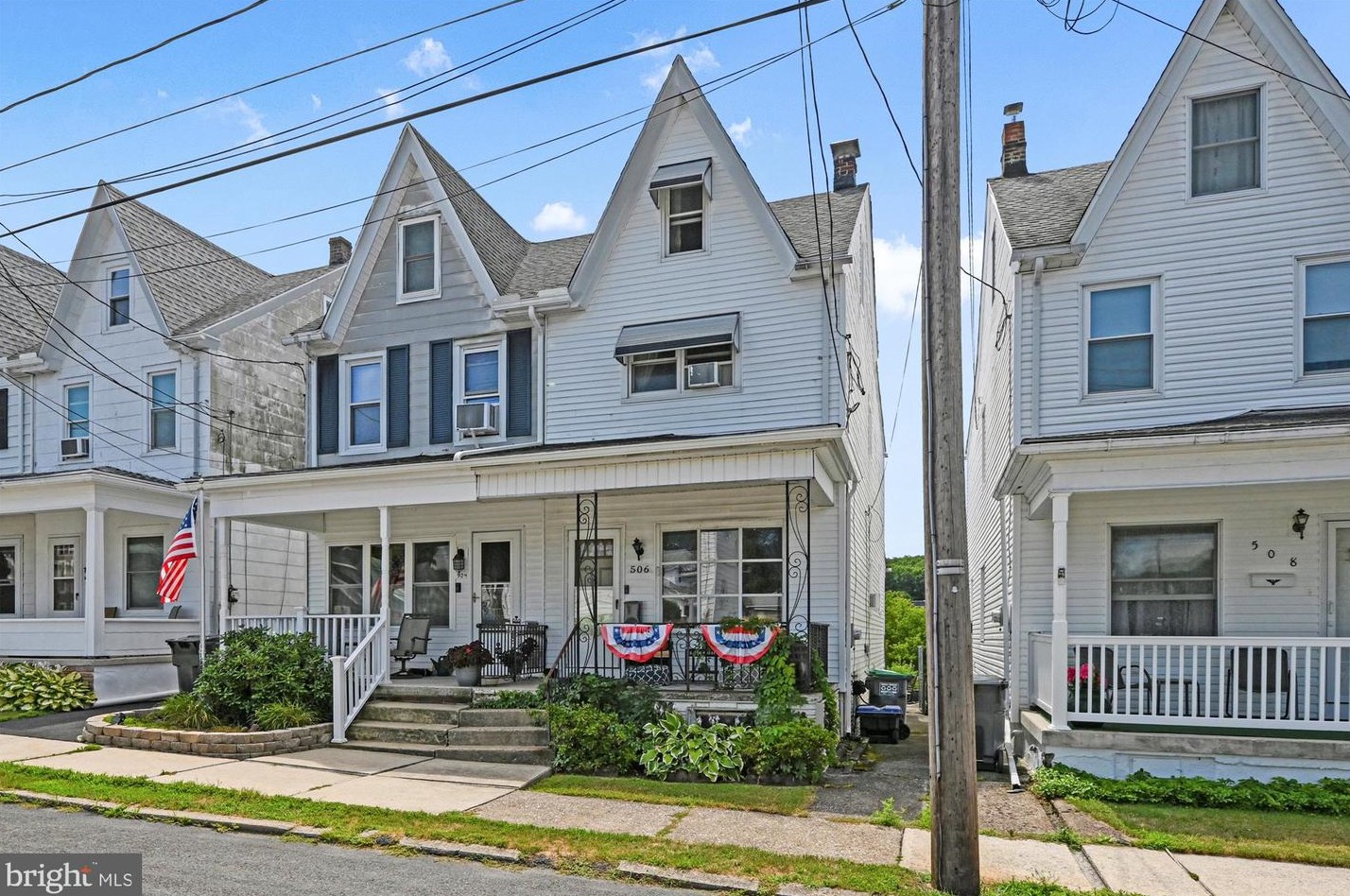 506 W Chestnut St, Frackville, PA 17931