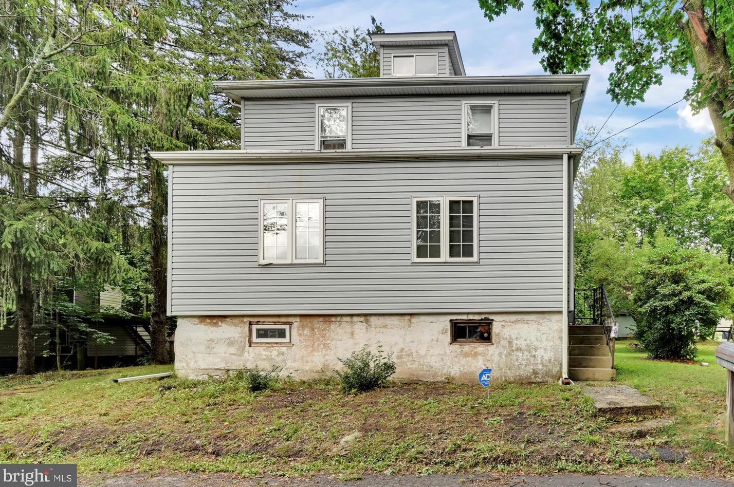 25 Lower St, Glendon, PA 17948