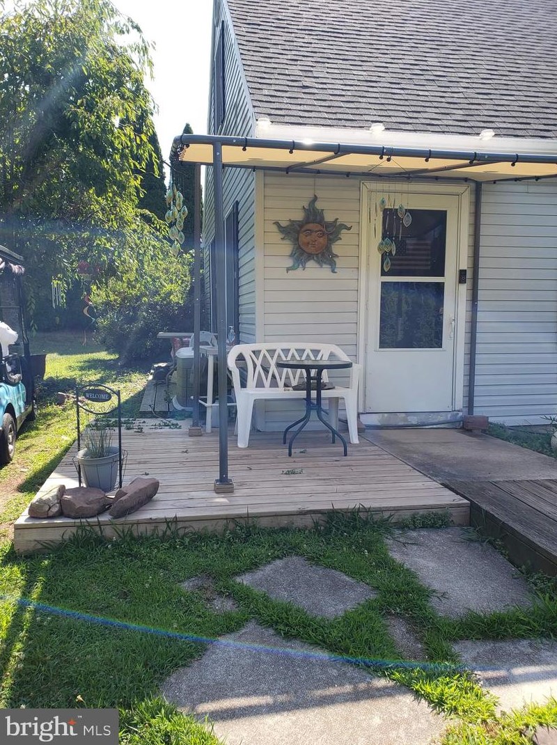 1134 Fawn Cv, Brommerstown PA  17922-9230 exterior