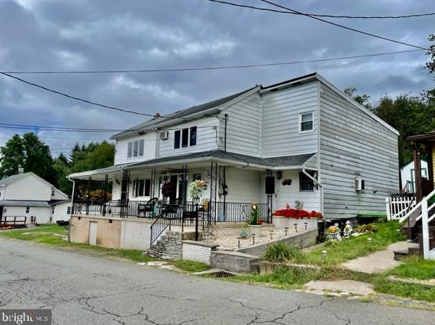 16 Trenton, Glendon, PA 17948
