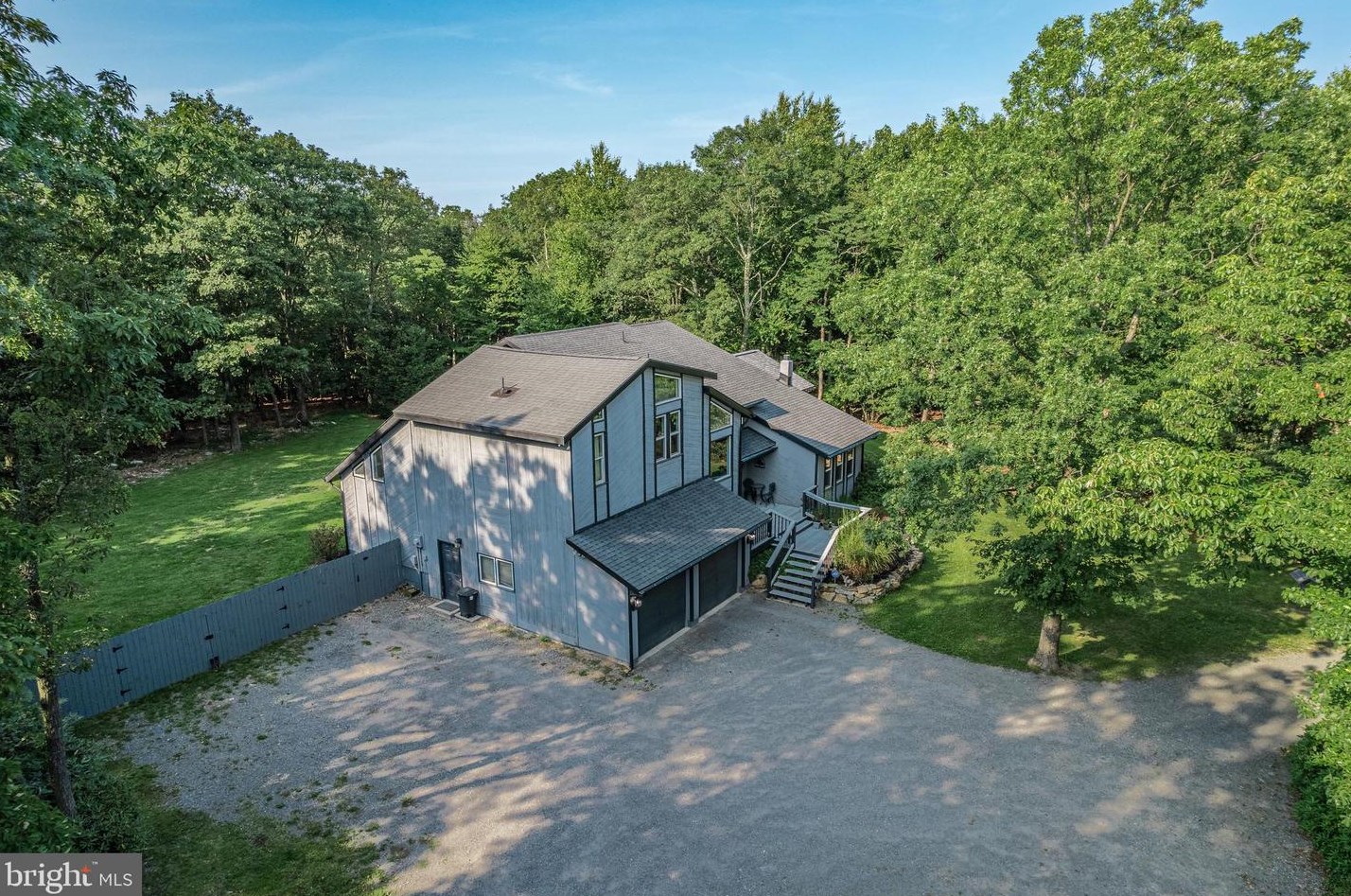 63 Fawn Ln, Hometown PA  18252-5538 exterior