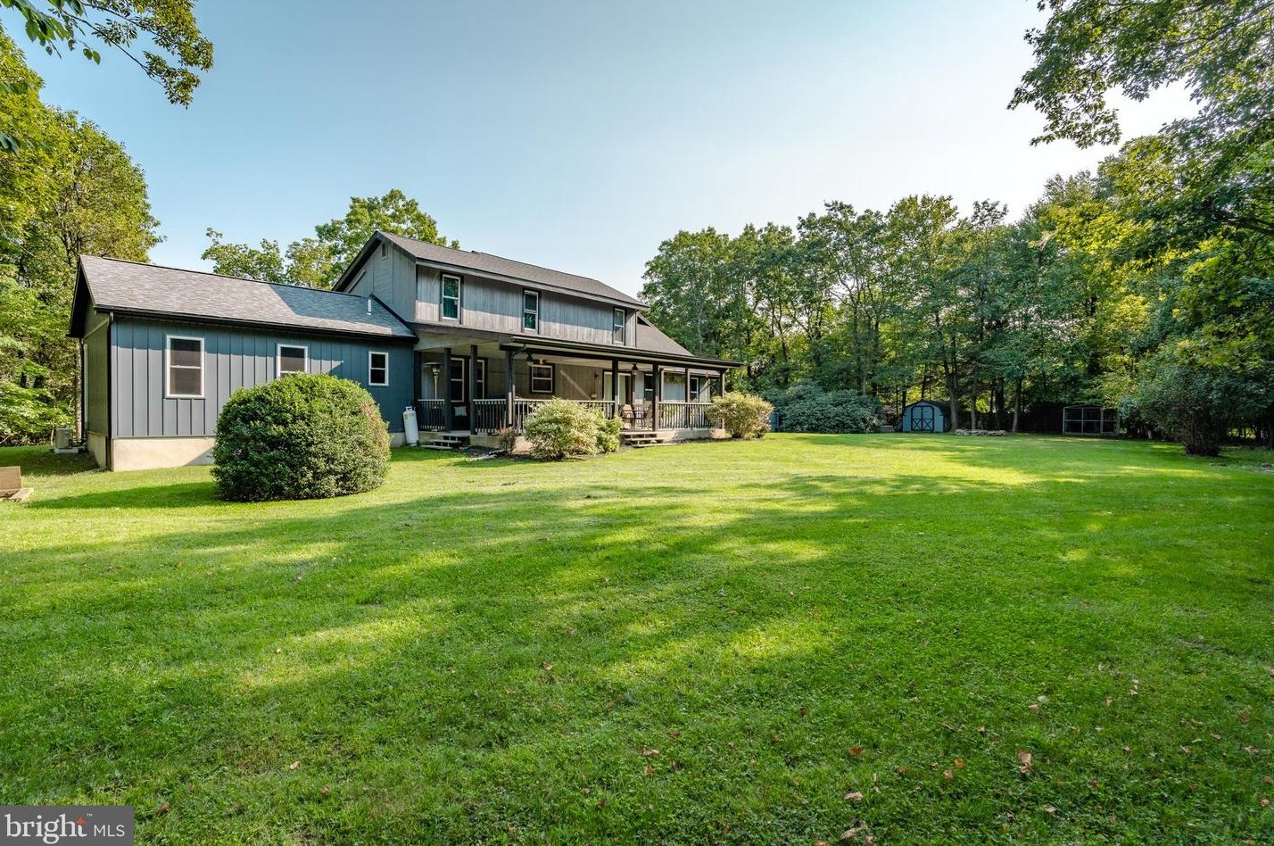 63 Fawn Ln, Hometown PA  18252-5538 exterior