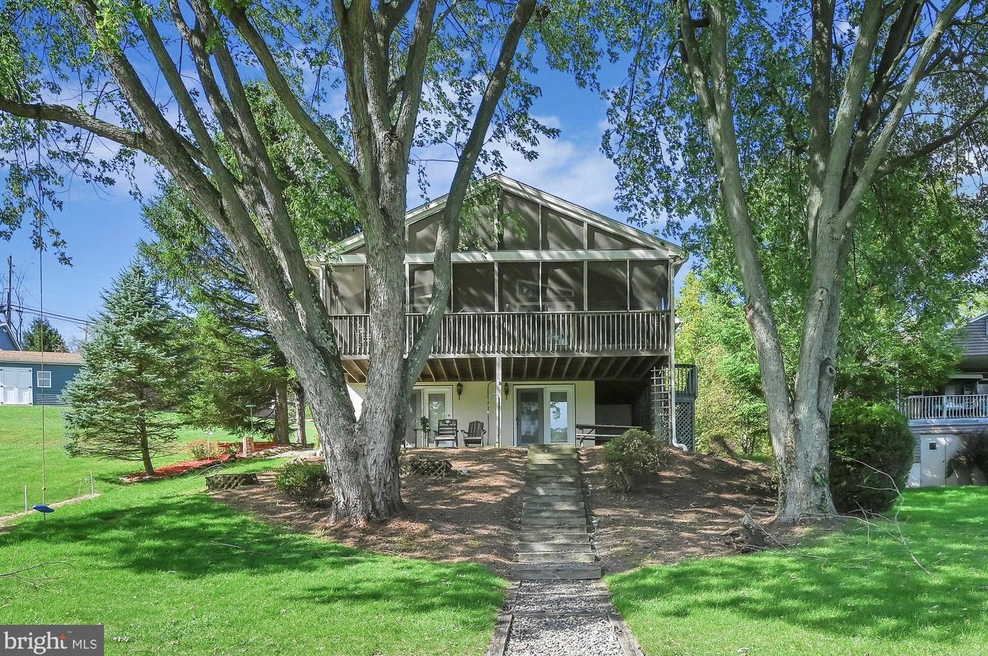 847 Wynonah Dr, Brommerstown, PA 17922