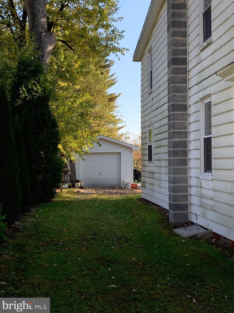 66 Grier Ave, Barnesville, PA 18214-2221