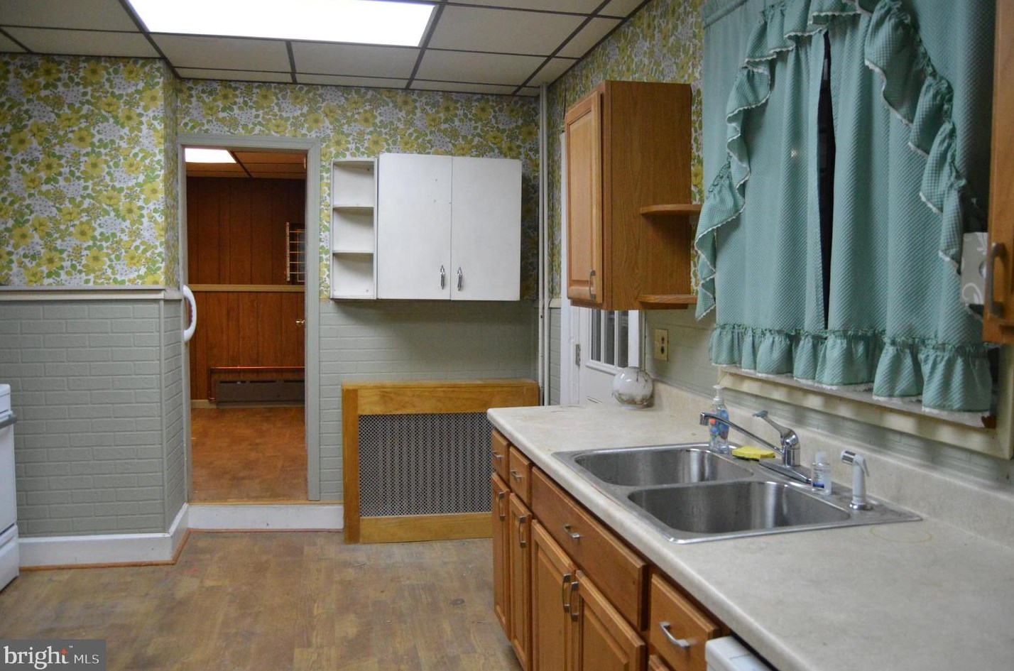 418 E Market St, Primrose, PA 17901