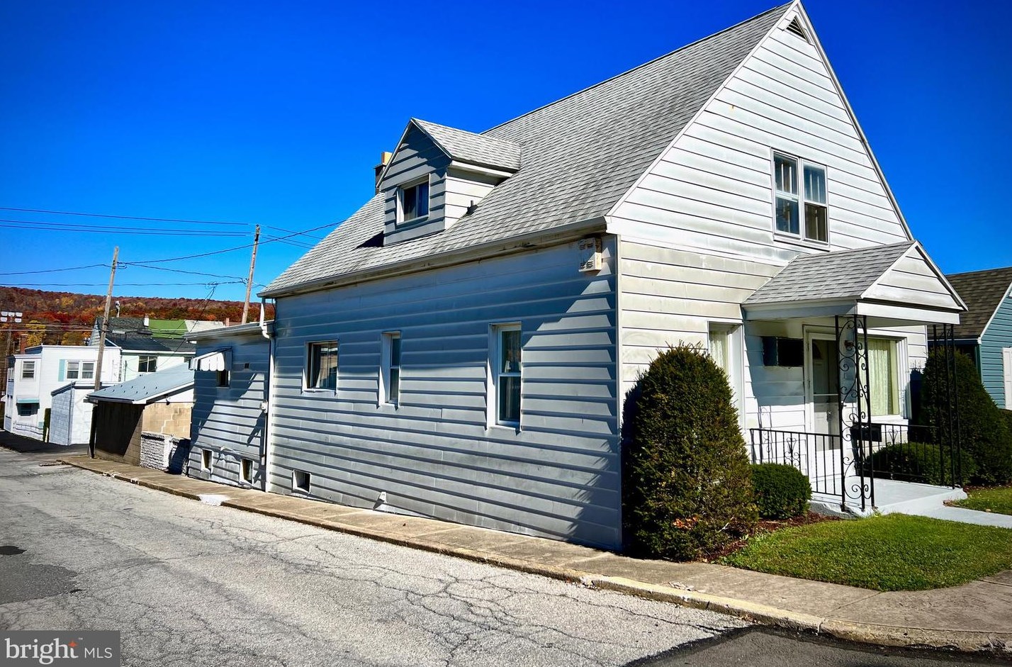 2139 Walnut St, Ashland, PA 17921