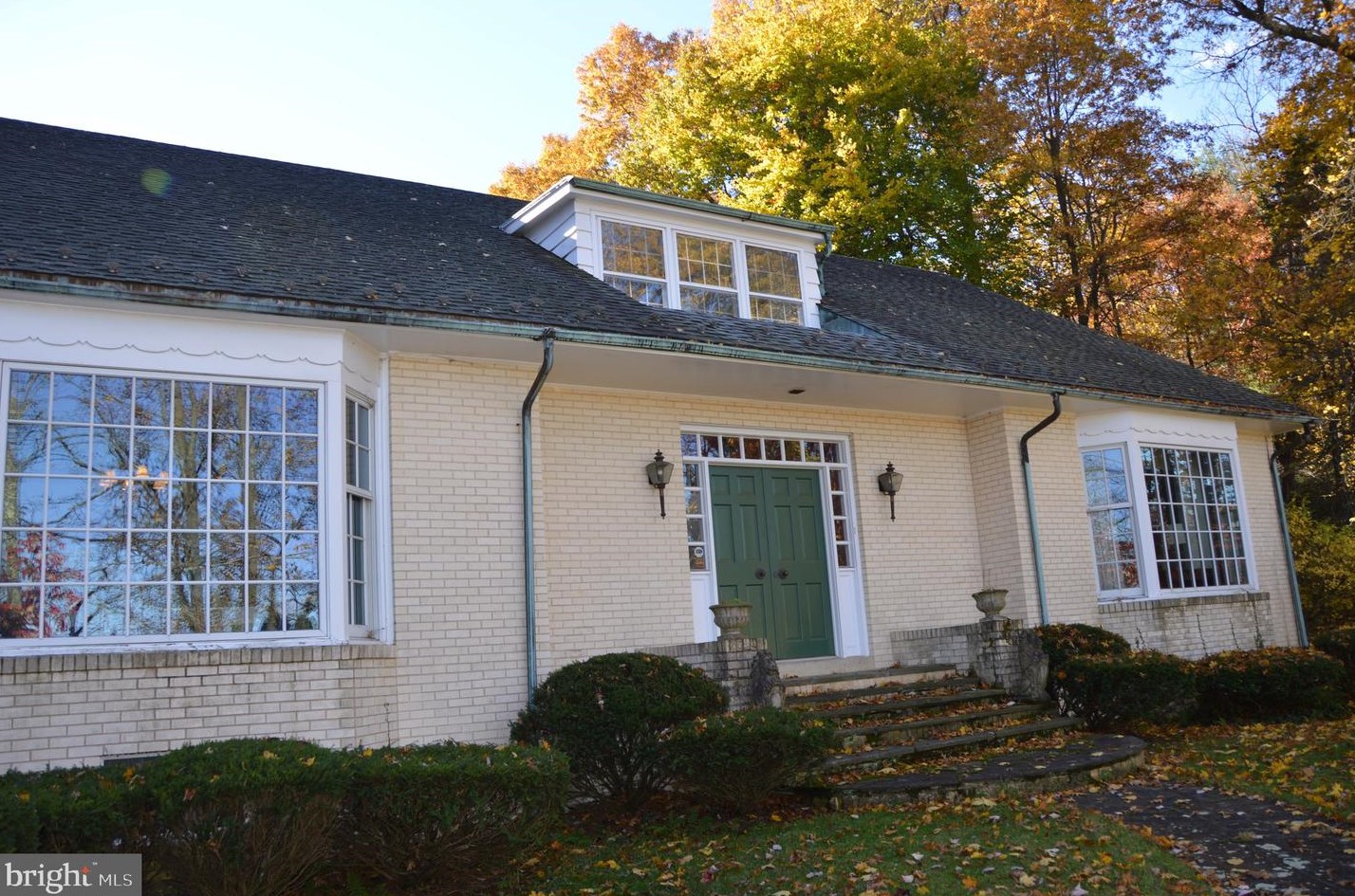 1401 Oak Rd, Primrose, PA 17901