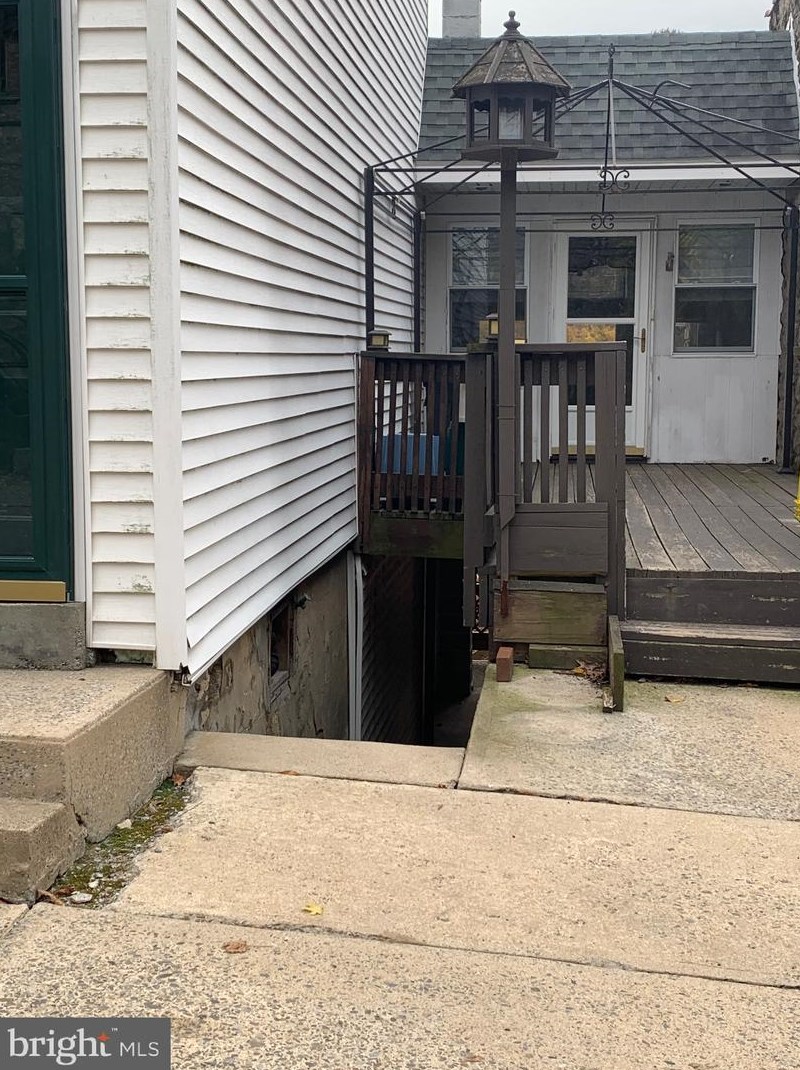 433 Front St, Primrose, PA 17901