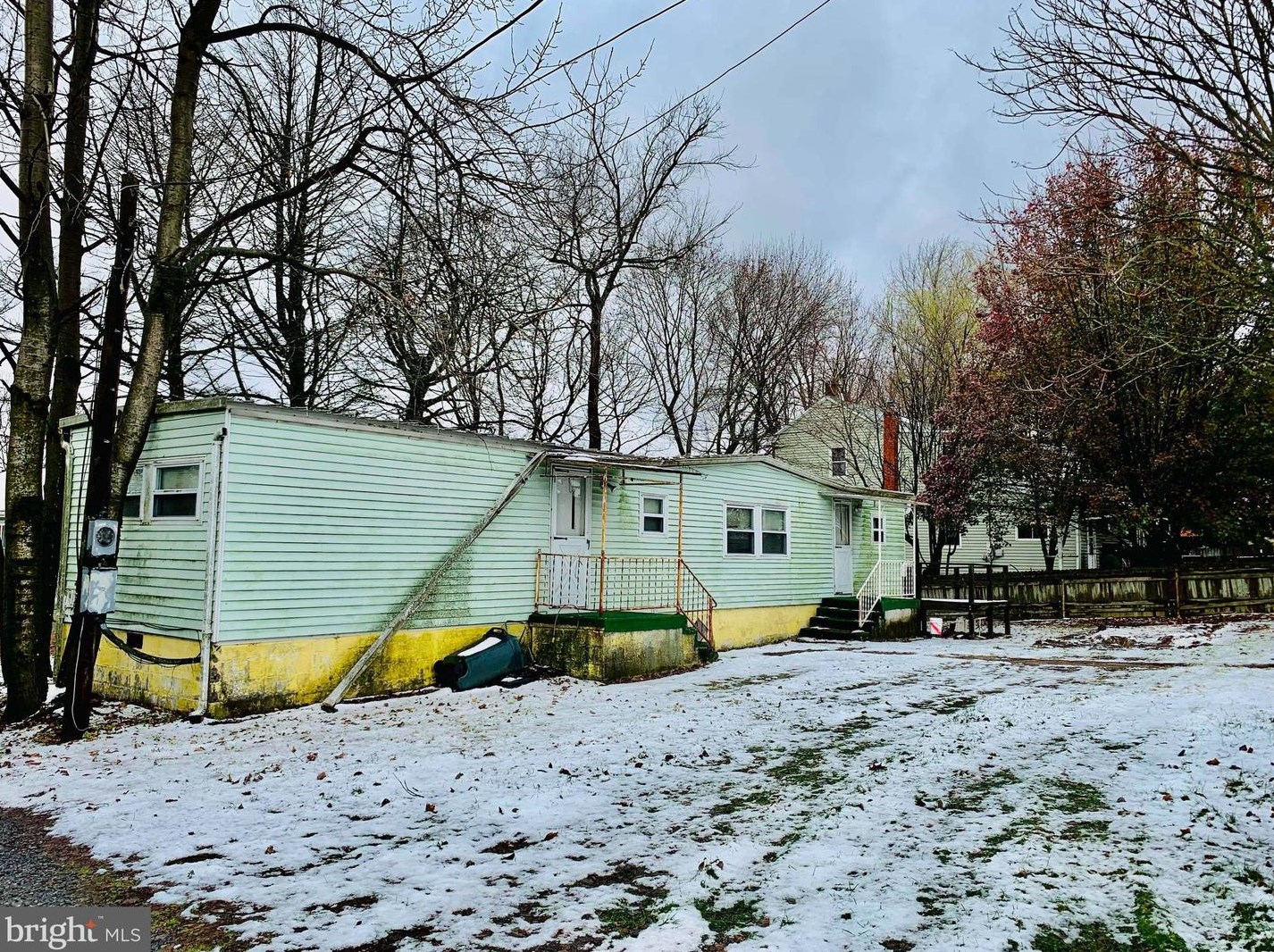 124 N Cherry St, Frackville, PA 17931