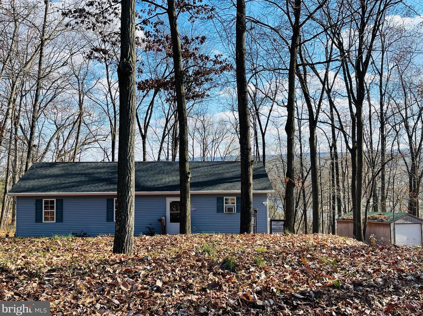 1974 Chuck Wagon Dr, Brommerstown, PA 17922