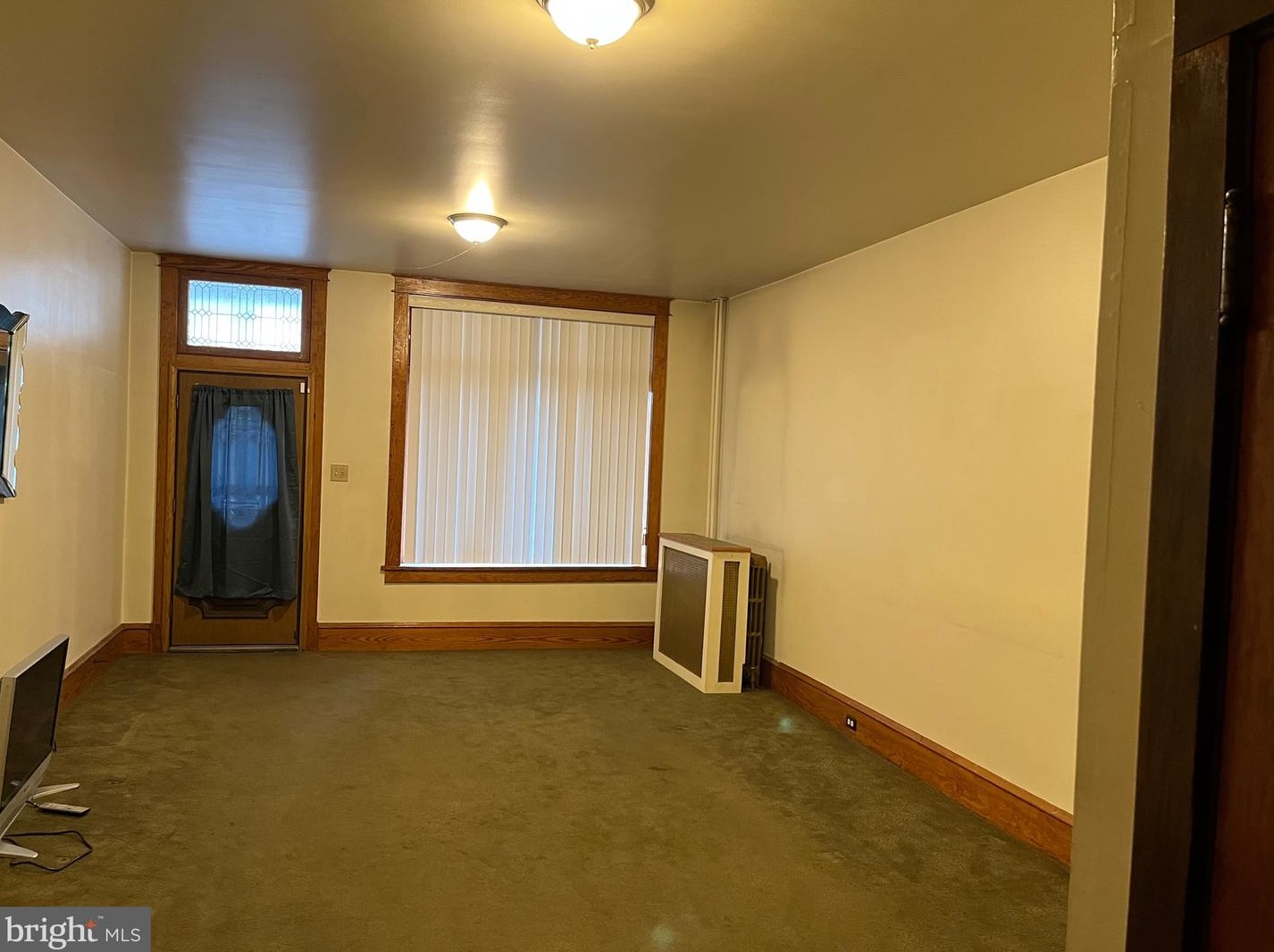 53 Water St, Kaska, PA 17959