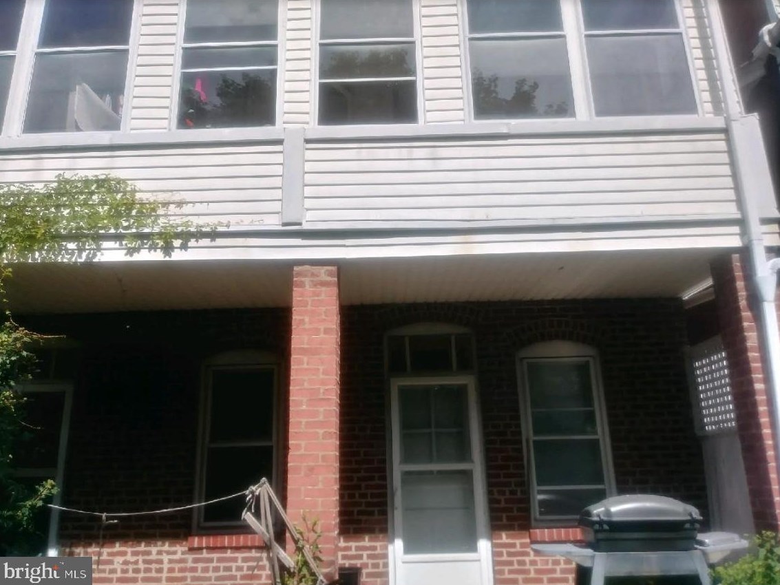 521 W Race St, Primrose, PA 17901