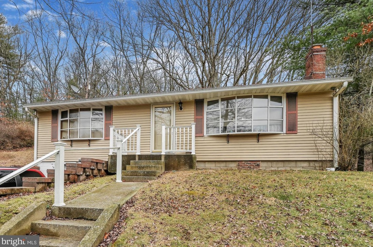 856 Water St, Primrose, PA 17901
