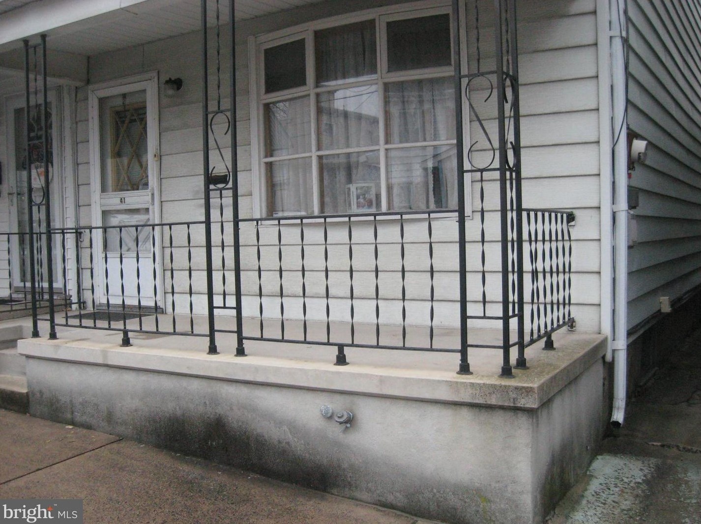 41 N Mill St, Arnots Addition, PA 17970