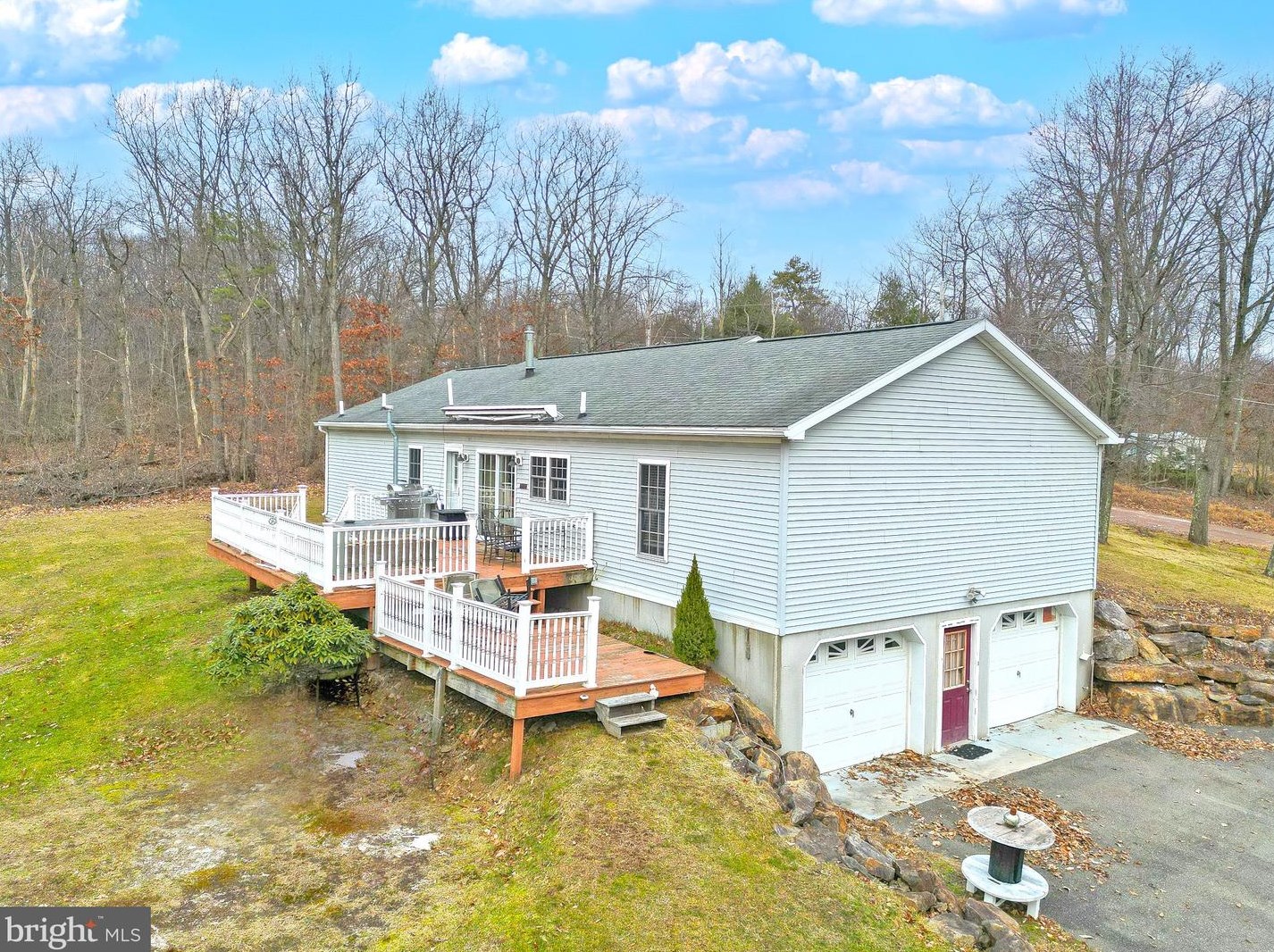 250 Whitetail Crossing Rd, Hometown PA  18252-5433 exterior