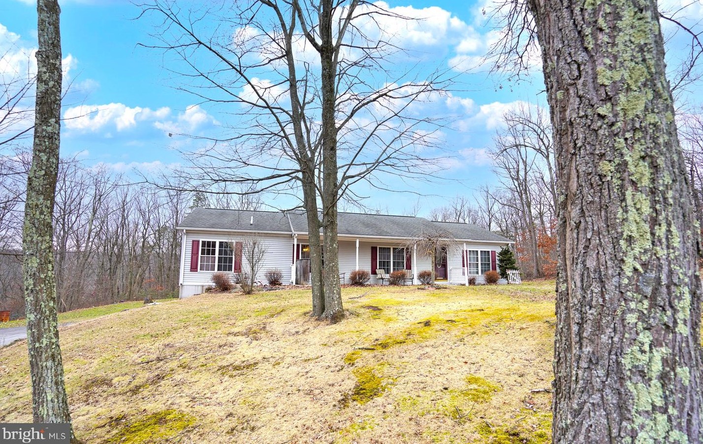 250 Whitetail Crossing Rd, Hometown, PA 18252-5433