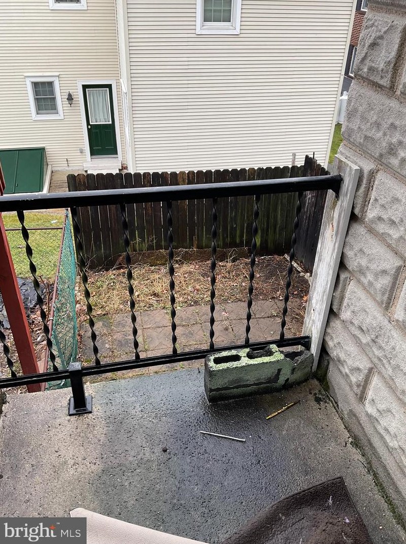 449 Arlington St, Hometown PA  18252-2103 exterior