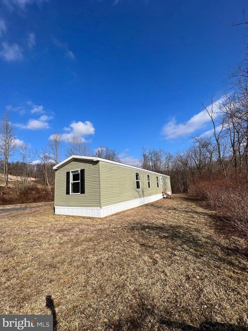 17 Center St, Port Carbon, PA 17965