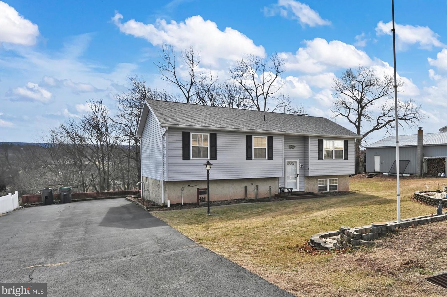1061 Indian Cove, Brommerstown, PA 17922