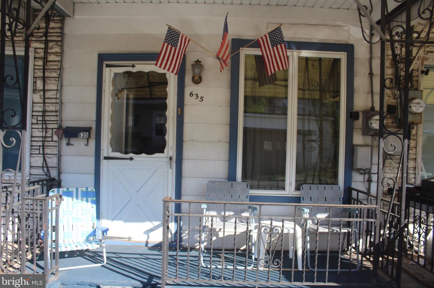 635 W Spruce St, Glendon, PA 17948