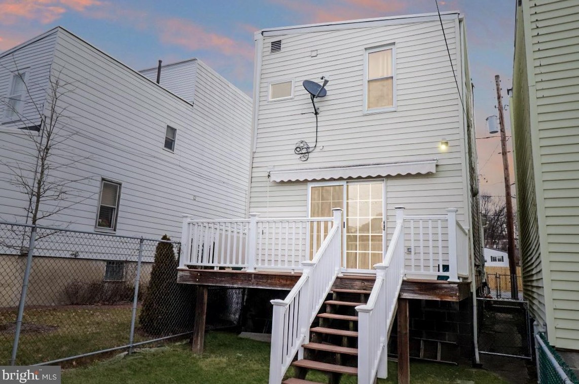 113 Market St, Port Carbon, PA 17965