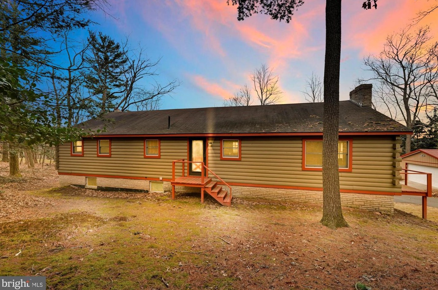 744 & 745 Stallion Dr, Brommerstown, PA 17922
