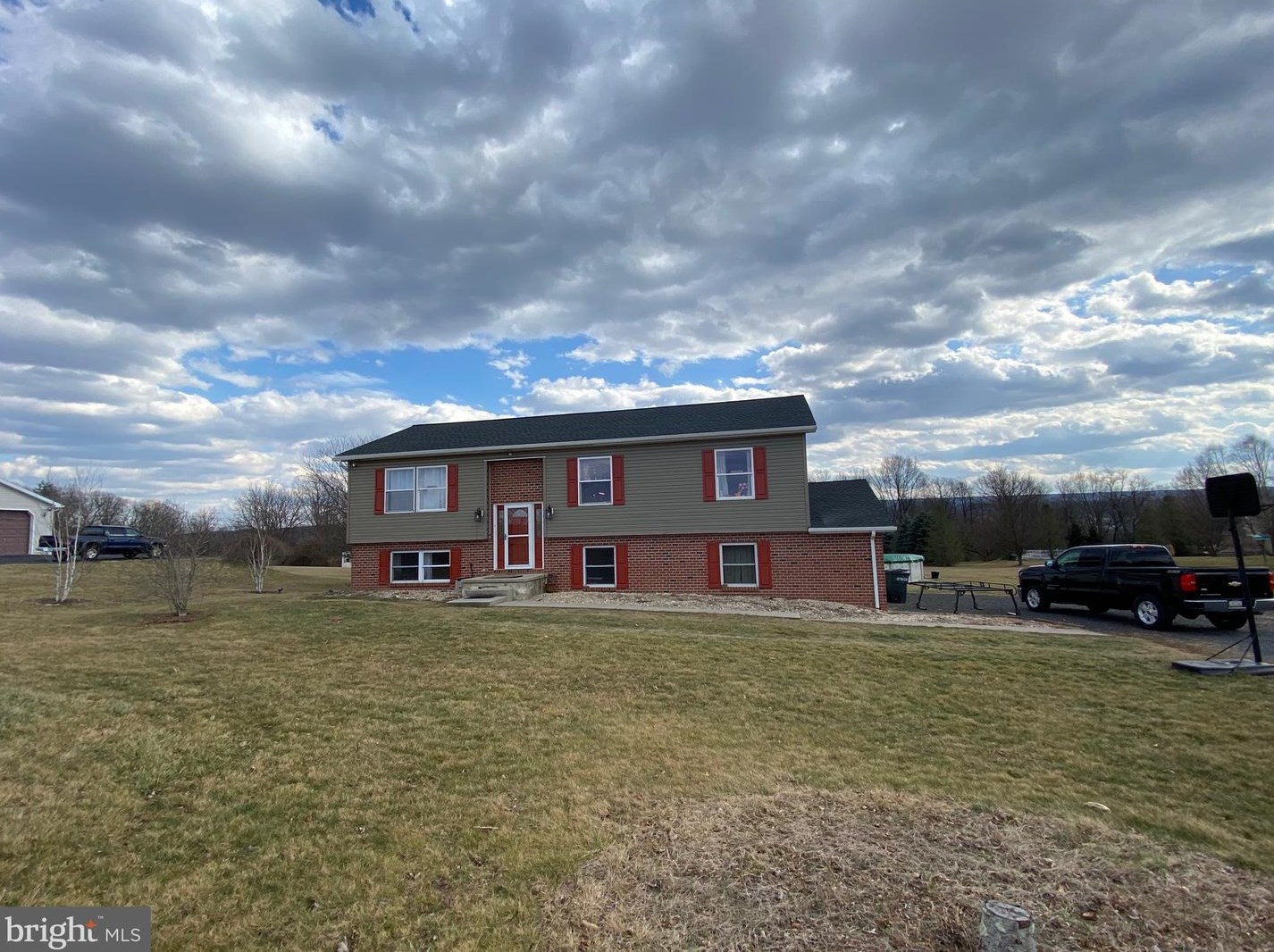 38 Millers Rd, Schuylkill Haven, PA 17972