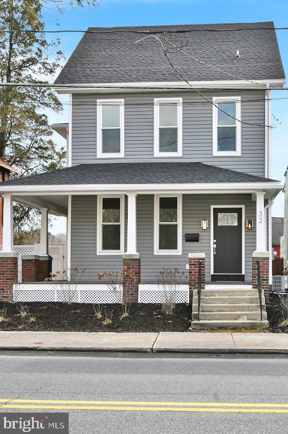 32 E Pottsville St, Lincoln Colliery, PA 17963