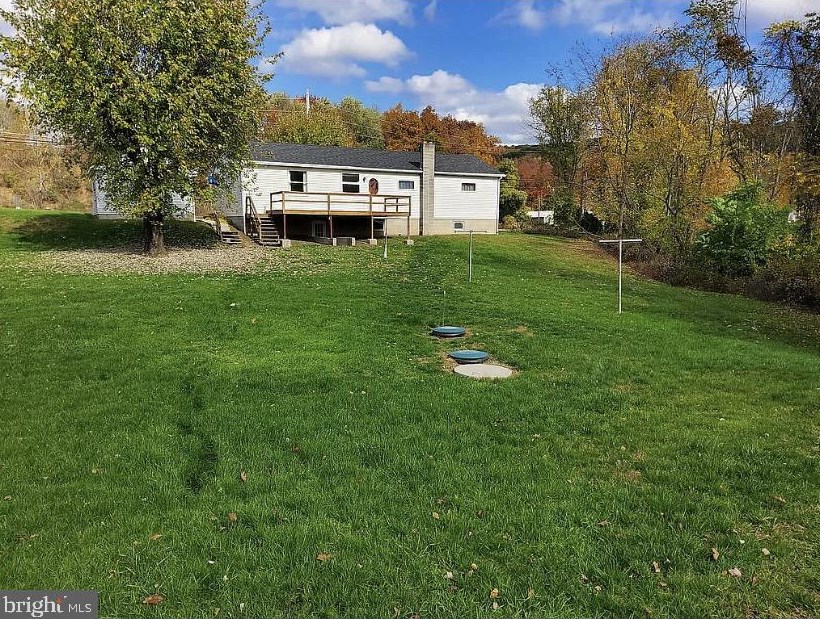 524 Chestnut Cir, Hometown, PA 18252-5511