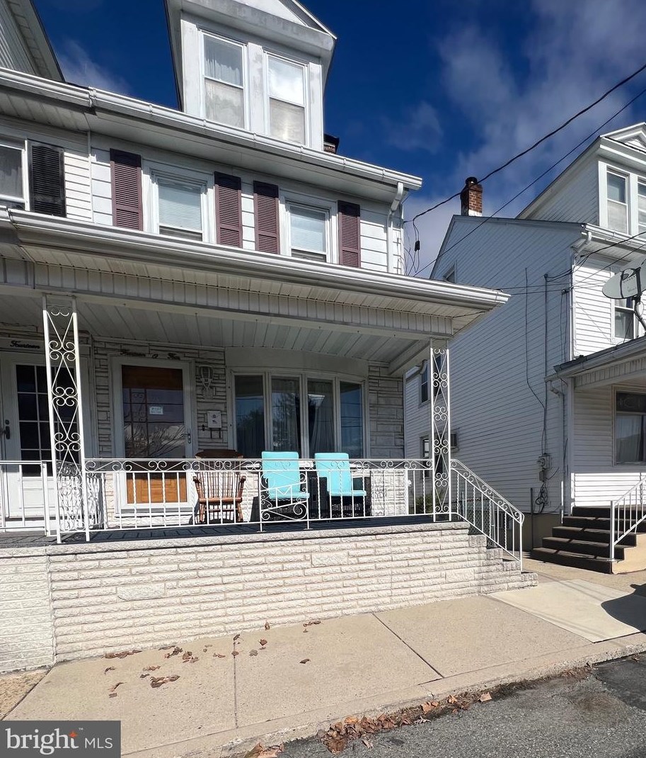 1404 Seneca St, Primrose, PA 17901