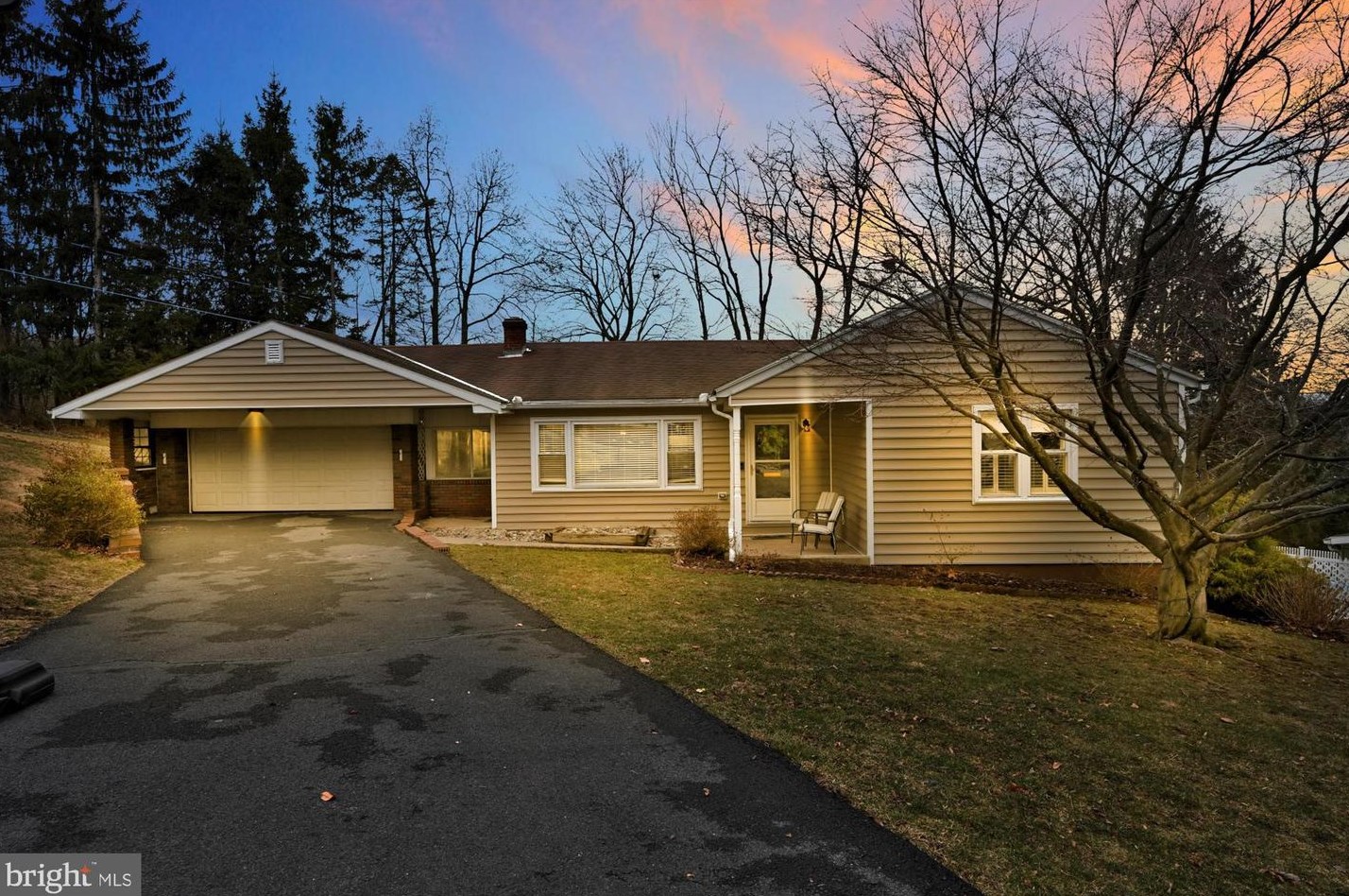 115 Mahantongo Dr, Primrose, PA 17901