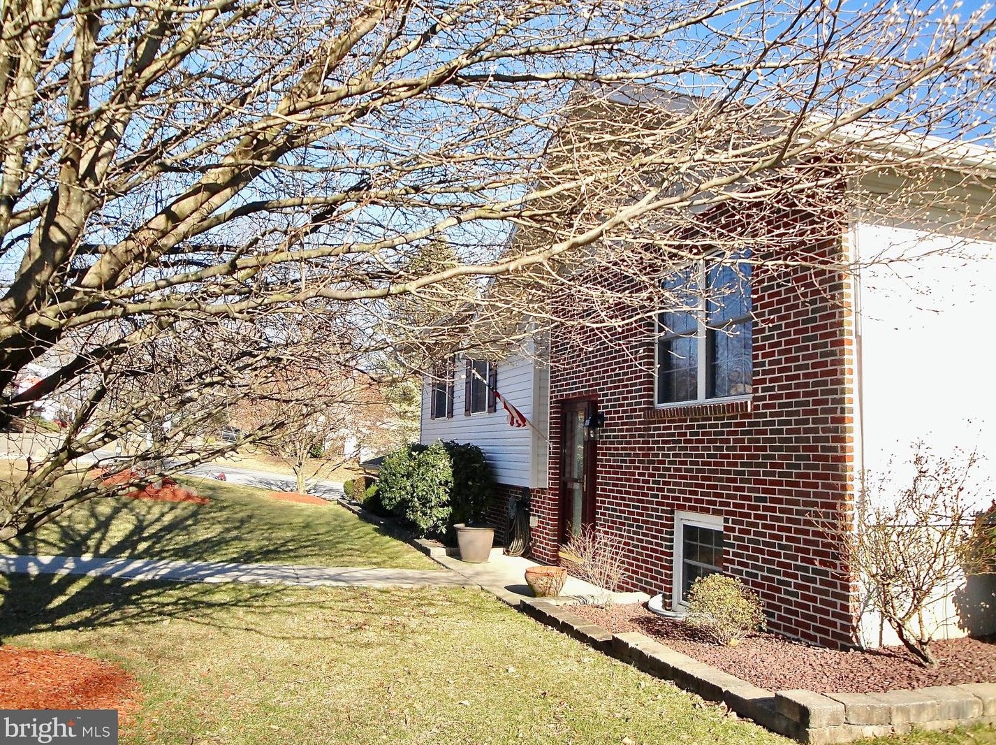 522 Maple St, Primrose, PA 17901