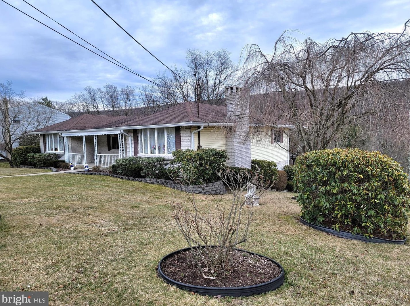 22 Laurelwood St, Hometown, PA 18252-4531