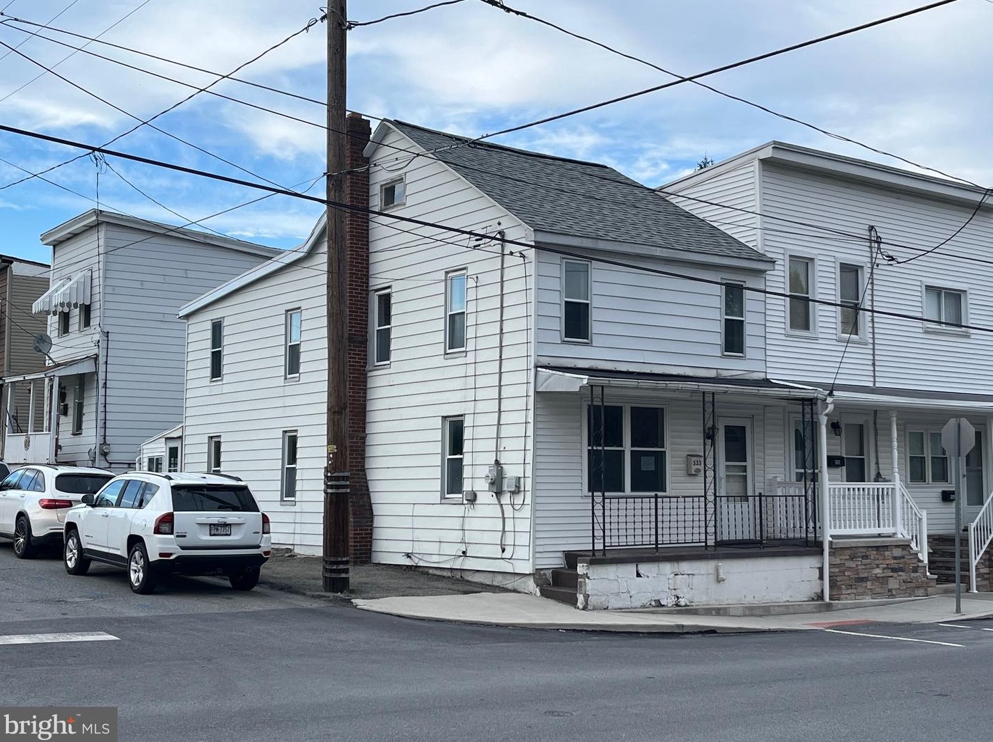 333 W Spruce St, Hometown, PA 18252