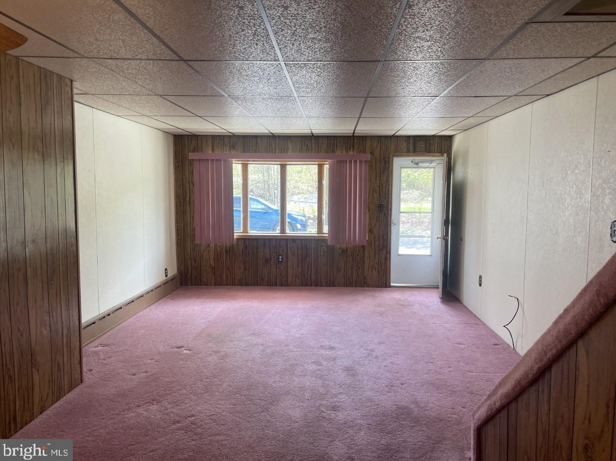 30 Ogden Street E, Preston Hill, PA 17935