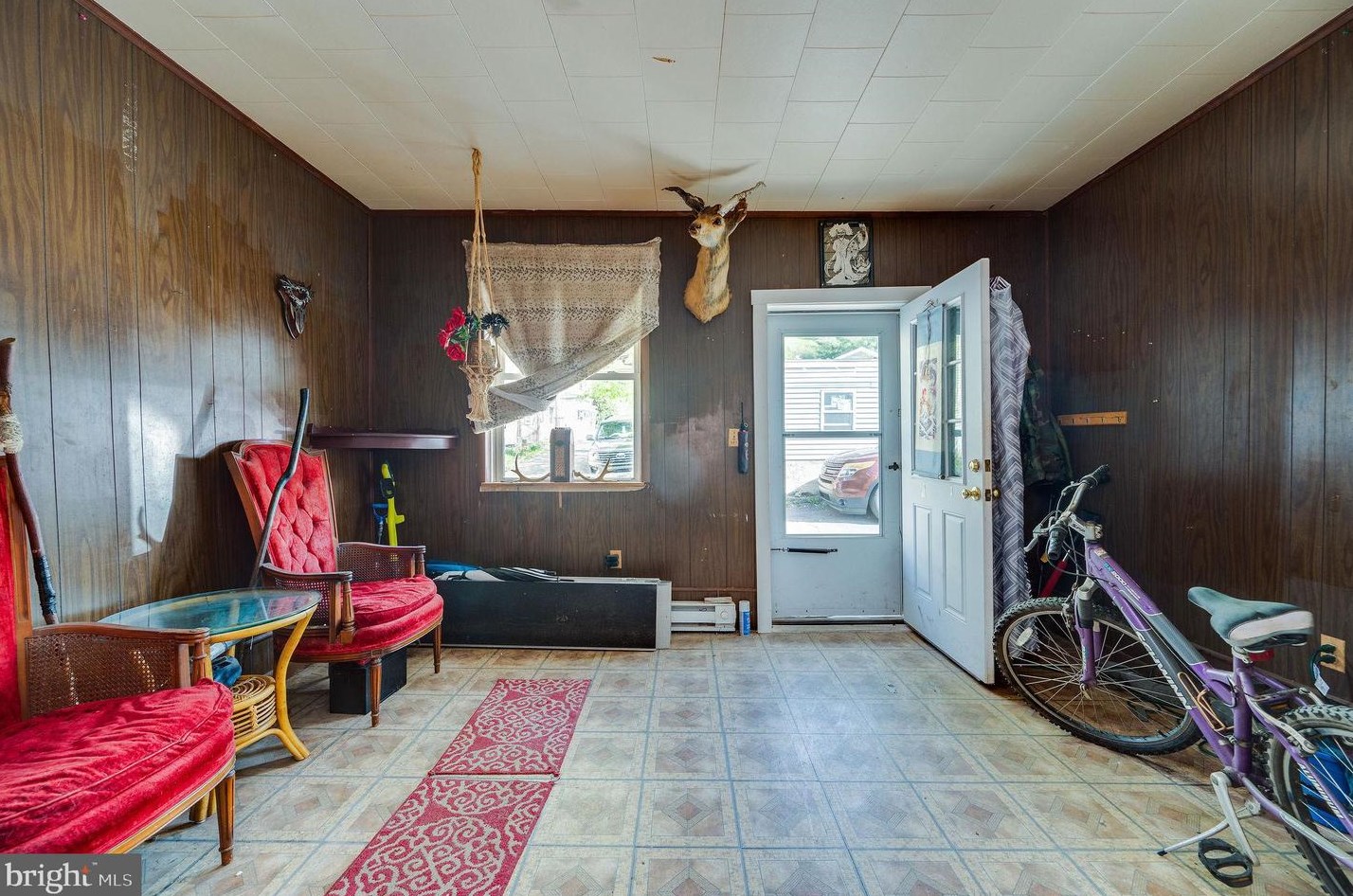 514 W Penn St, Yatesville, PA 17976