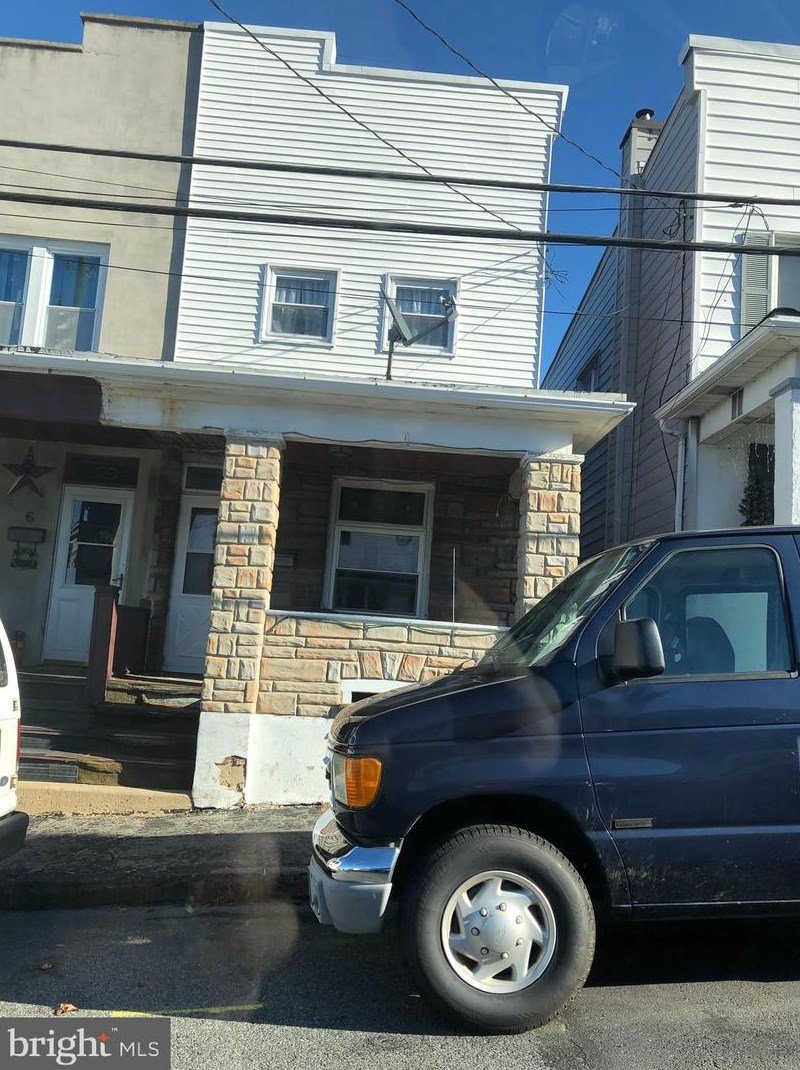 8 S 20th St, Primrose, PA 17901