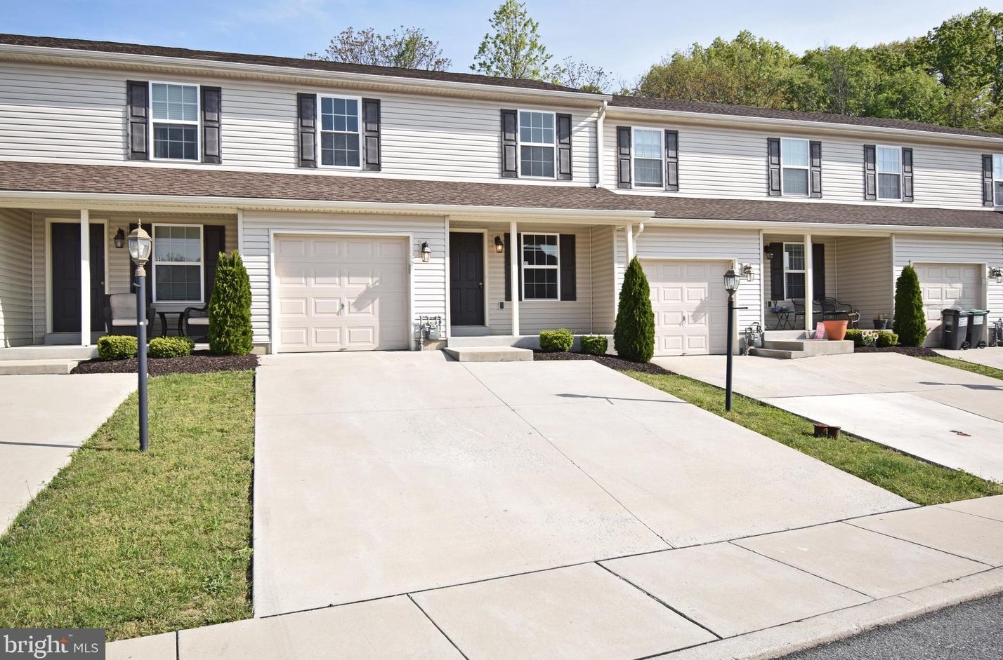 35 E Abby Ln, Schuylkill Haven, PA 17972