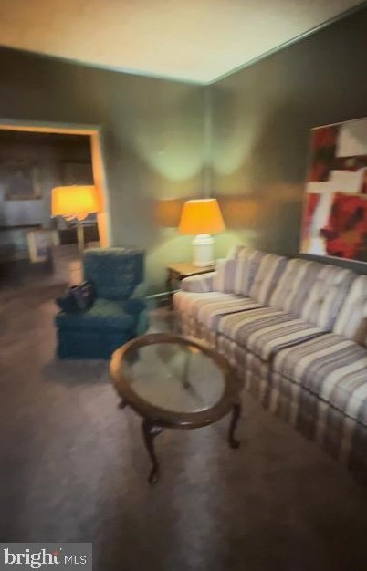 62 Valley St, Kaska, PA 17959-1242