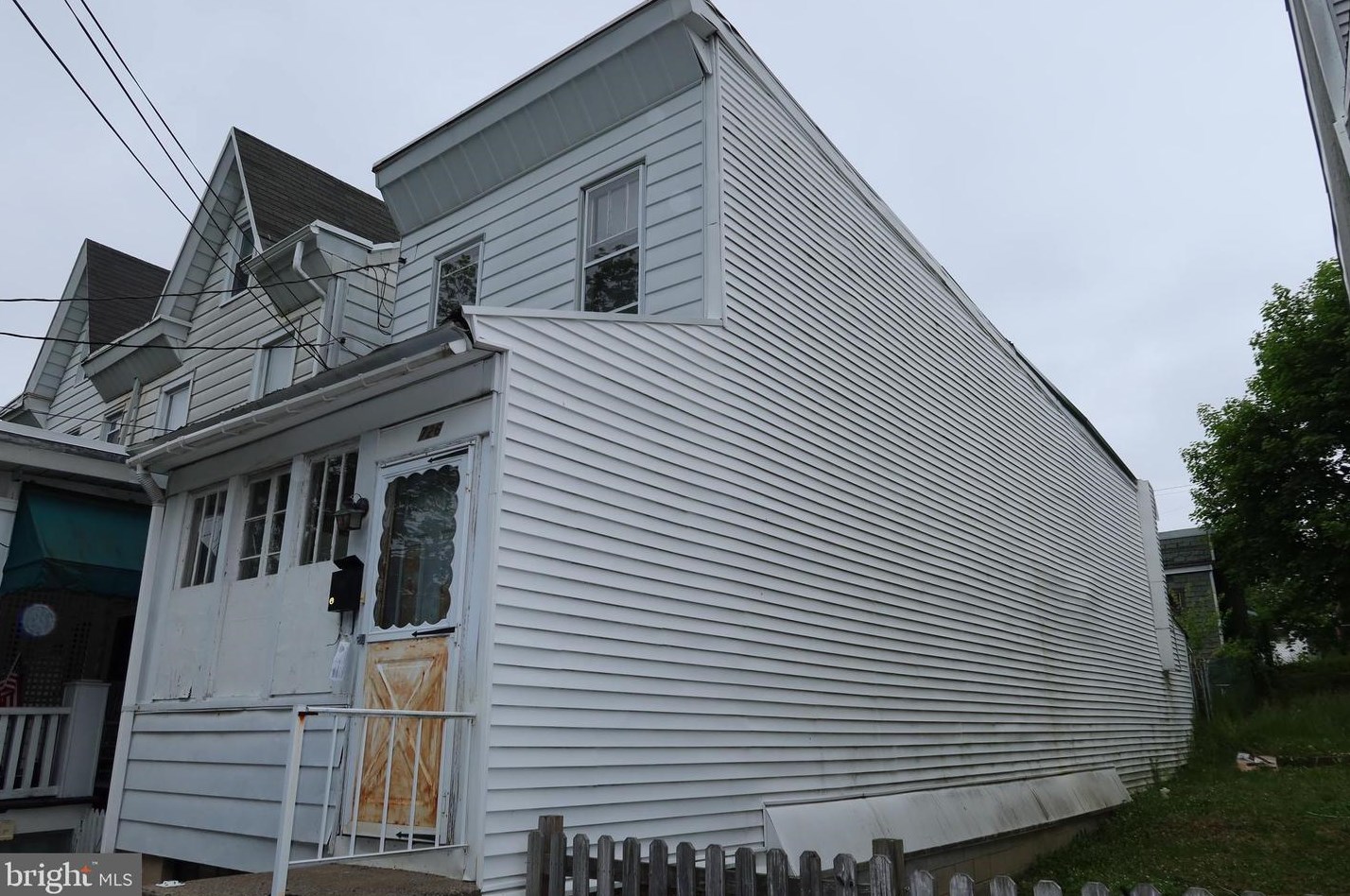 726 Seneca St, Primrose, PA 17901