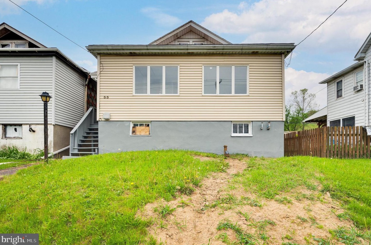 55 Schuylkill St, West Cressona, PA 17929