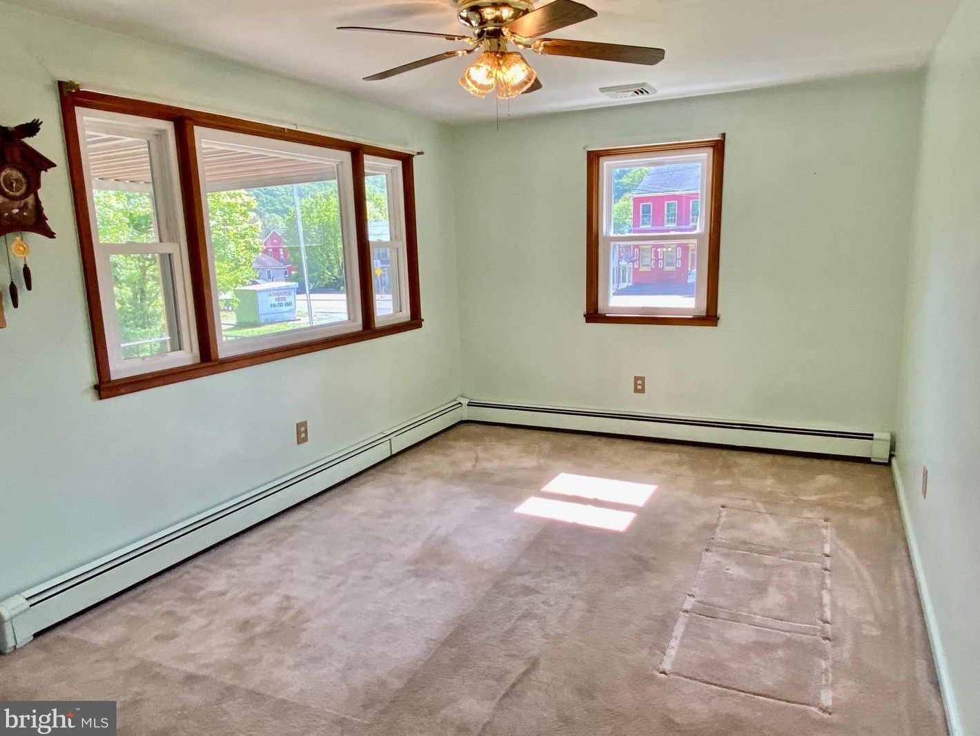 403 Centre St, Port Clinton, PA 19549