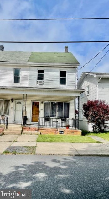 20 2nd St, Frackville, PA 17931-1630
